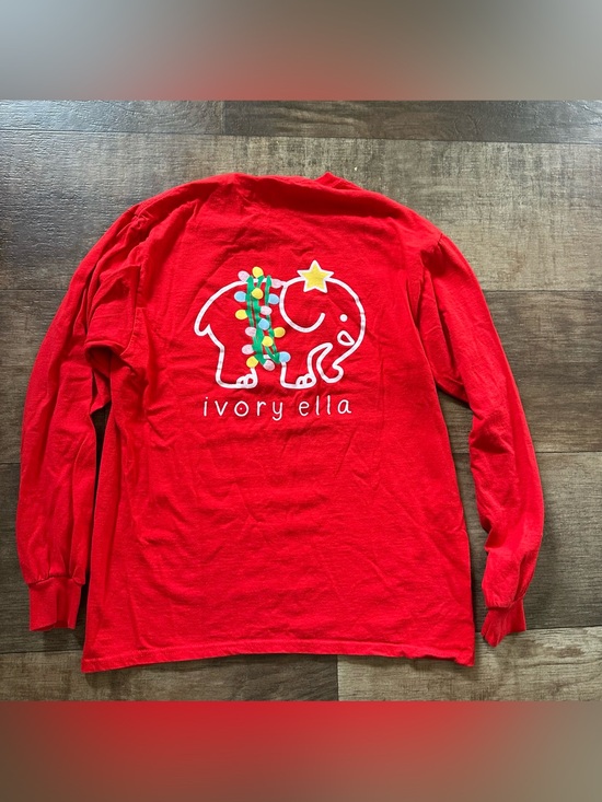 ivory ella Tops - Ivory Ella elephant holiday long sleeve tee